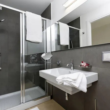 Hotel Southeast 3*