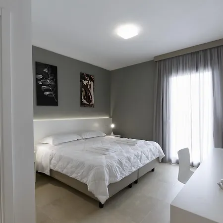 Southeast Hotel Chiaramonte Gulfi