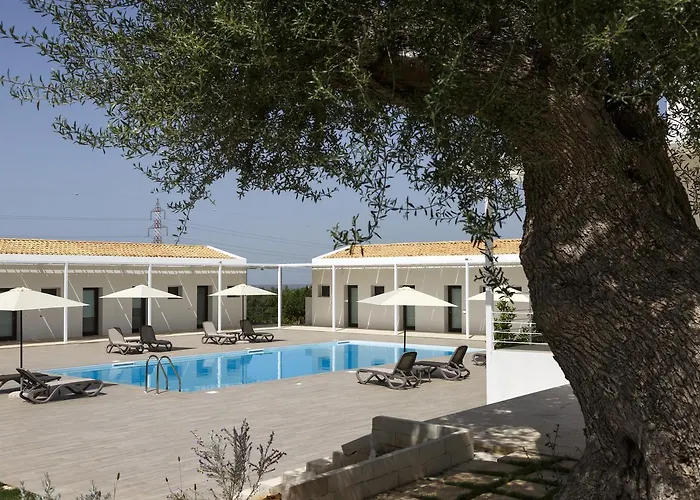 Southeast 3* Chiaramonte Gulfi