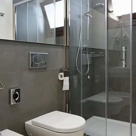 Southeast Hotell