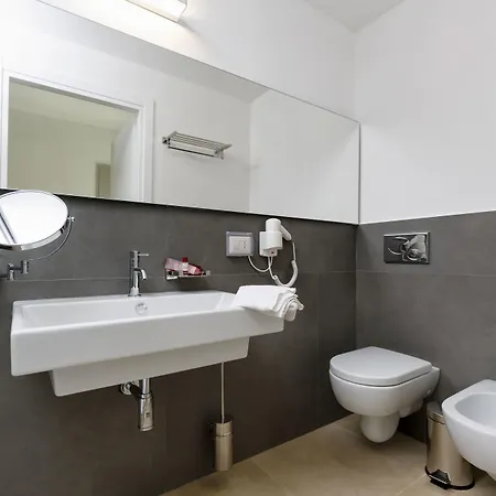 Southeast Hotell 3*